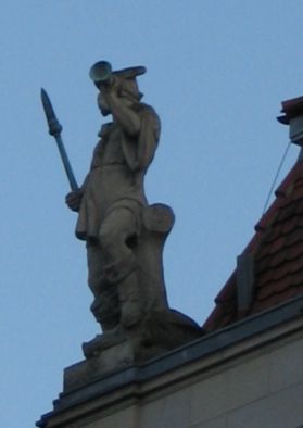 Figury nad wejciem
